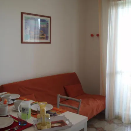 Flat For Six Guests By The Sea - Beahost *