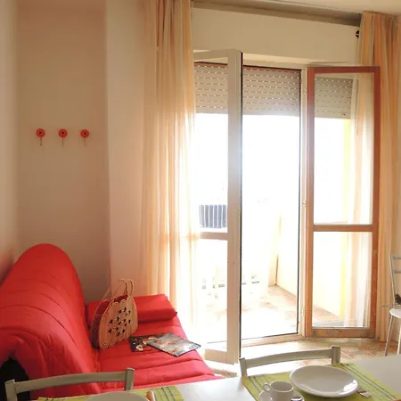 Flat For Six Guests By The Sea - Beahost 아파트 비비오네