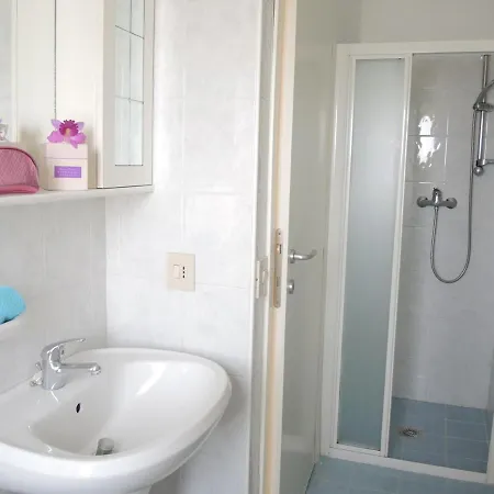 Flat For Six Guests By The Sea Bibione