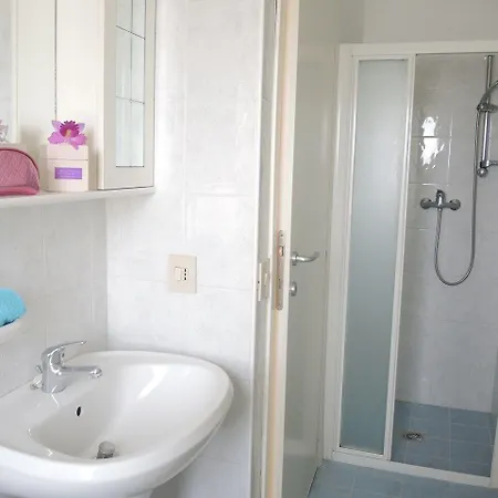 Flat For Six Guests By The Sea Appartement