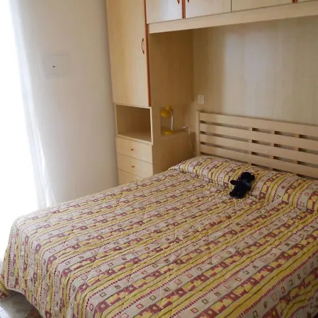 Flat For Six Guests By The Sea Appartement