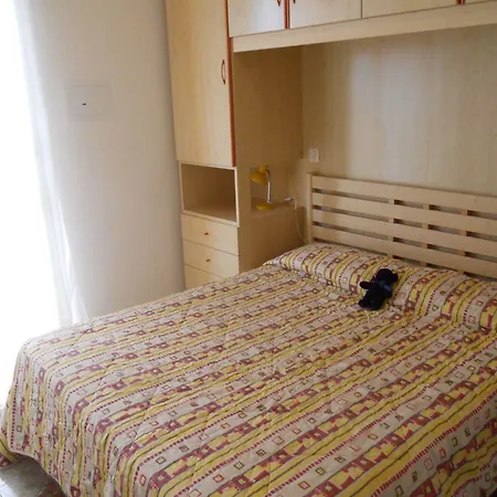 Flat For Six Guests By The Sea Appartement
