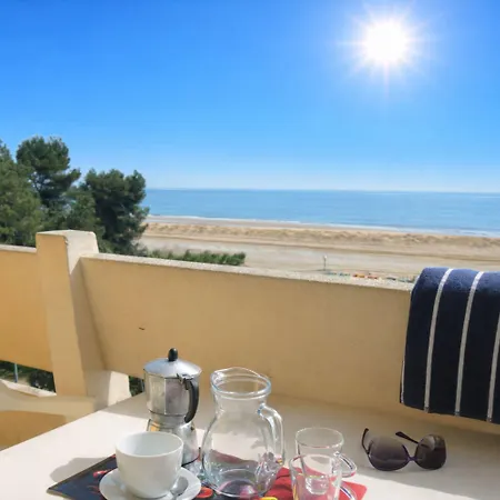 Flat For Six Guests By The Sea Appartement *